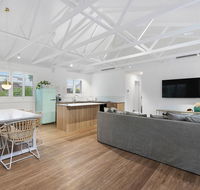 A PERFECT STAY - Sunset Beach - Summer Breeze - Accommodation Tasmania