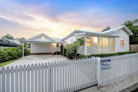 A Summer Cottage - Accommodation Tasmania 1