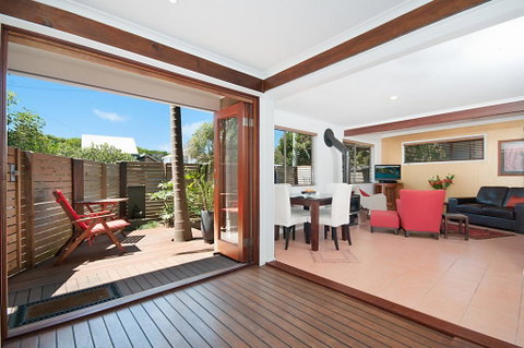 A SWEET ESCAPE - Alkira - Accommodation Tasmania 0