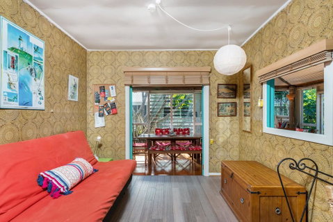 A SWEET ESCAPE - Beachcombers Cottage Beachfront - Accommodation Tasmania 3