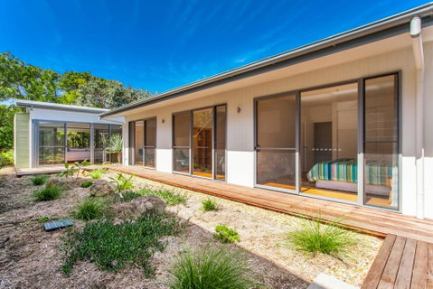 A SWEET ESCAPE - Beachfront Tranquility - Accommodation Tasmania 1