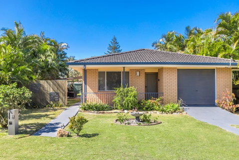 A SWEET ESCAPE - Carefree Beach Home - Accommodation Tasmania 0