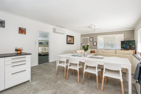 A SWEET ESCAPE - Carefree Beach Home - Accommodation Tasmania 2