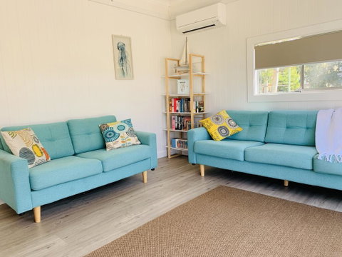 Abode Callala Beach Jervis Bay - 100m To Beach! - Accommodation Tasmania 1