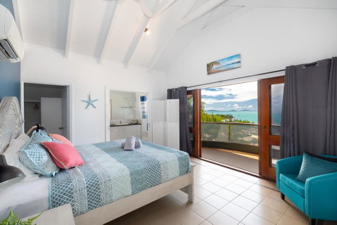 Absolute Airlie - Accommodation Tasmania 3