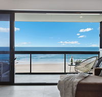Absolute Beach Front Renovated 3 Bdrm 2 Bath App - Accommodation Tasmania