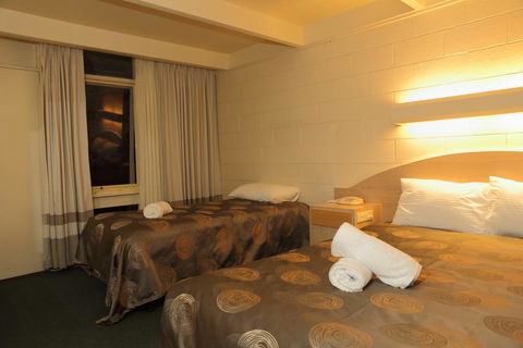 Absolute Lakes Entrance Motel - Accommodation Tasmania 1