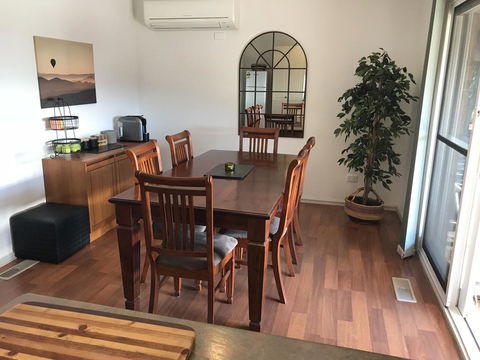 Acacia House - Central Healesville - Yarra Valley - Accommodation Tasmania 2