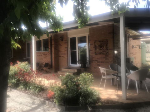 Acacia House - Central Healesville - Yarra Valley - Accommodation Tasmania 3