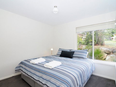 Acacia On Orion :: Jervis Bay Rentals - Accommodation Tasmania 2
