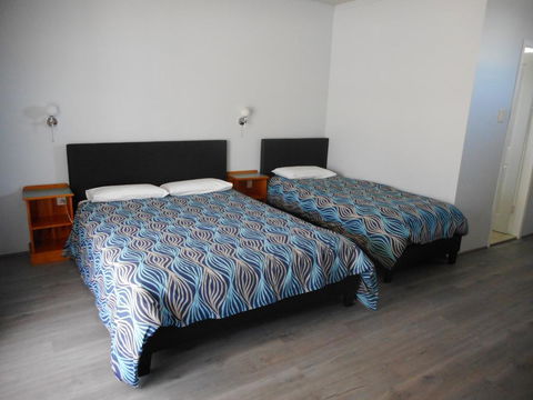 Acacia Rose Motor Inn - Accommodation Tasmania 2