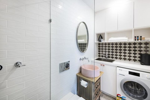 Accommodate Canberra - Warehouse - Accommodation Tasmania 1