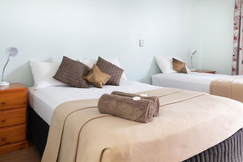 Accommodation On Denham - Accommodation Tasmania 3