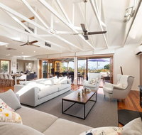 Acqua Vista - water view fireplace walk to beach - Accommodation Tasmania
