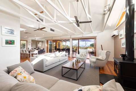 Acqua Vista - Water View, Fireplace, Walk To Beach - Accommodation Tasmania 0