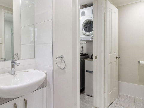 Across The Road From The Beach! - Accommodation Tasmania 1
