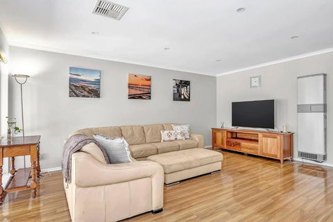 Driftwood Hideaway - Peaceful Beachside Bliss - Accommodation Tasmania 0