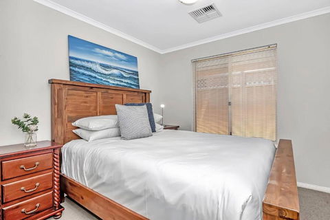 Driftwood Hideaway - Peaceful Beachside Bliss - Accommodation Tasmania 1