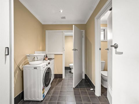 Eagle Bay Beach House - 300m To The Beach! - Accommodation Tasmania 4