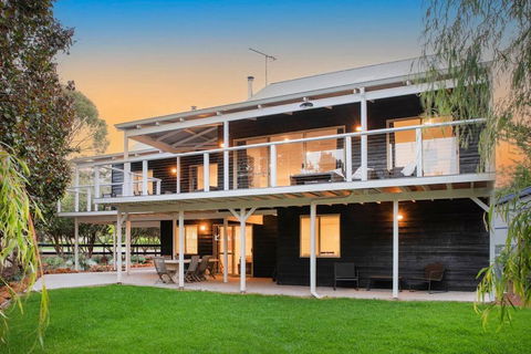 Eagle Bay Summerhaus - Accommodation Tasmania 0
