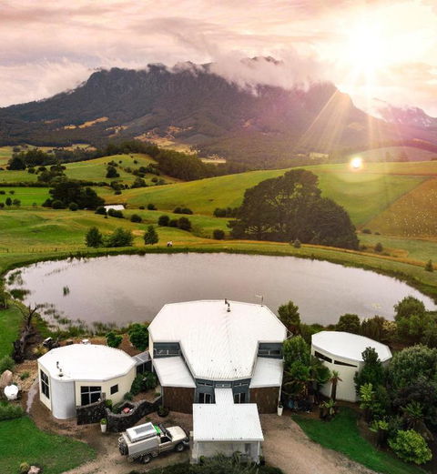 Eagles Nest Retreat - Accommodation Tasmania 0