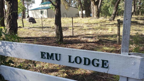 Emu Lodge Country Retreat - Accommodation Tasmania 3