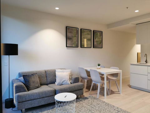 EQ Tower Modern Apartments Melbourne Central CBD - Accommodation Tasmania 2