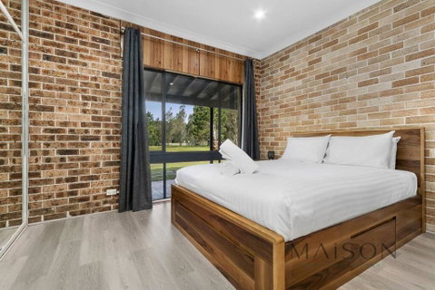 Family Getaway In Salt Ash - Accommodation Tasmania 4