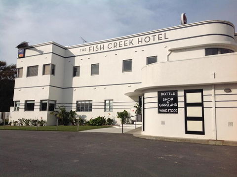 Fish Creek Hotel - Accommodation Tasmania 1