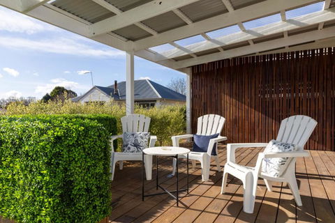 FOREST CORNER - 3 BEDROOM WEATHERBOARD, TRENTHAM - Accommodation Tasmania 2