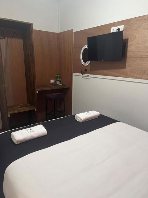 Gin Gin Budget Accommodation - Accommodation Tasmania 4