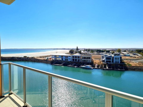 Glam Apartment 21 - Accommodation Tasmania 0