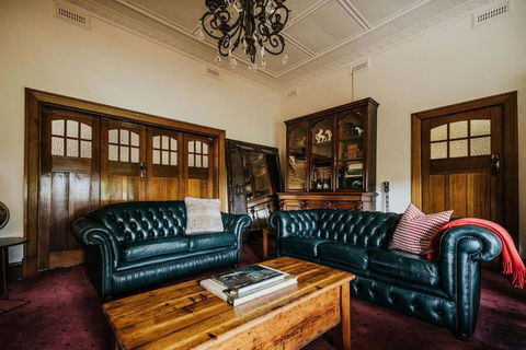 Green Gables King Suite - Accommodation Tasmania 1