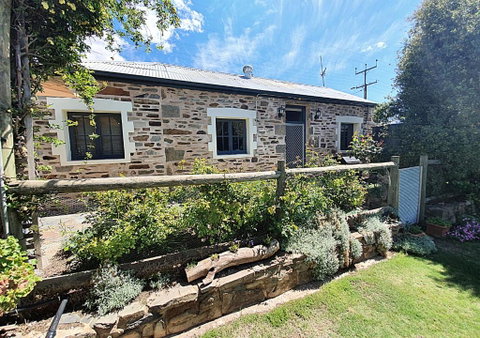 Griffiths Cottage - Accommodation Tasmania 0
