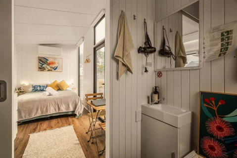 Hunters Inn By Tiny Away - Accommodation Tasmania 2