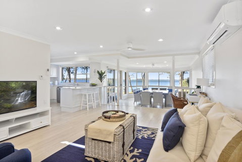 Adrift Retreat - St Georges Basin Waterfront Home - Accommodation Tasmania 0