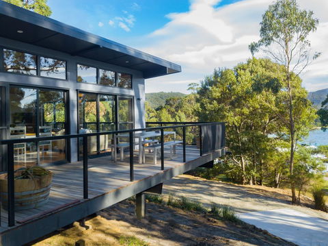 Adventure Bay Beach House - Accommodation Tasmania 1