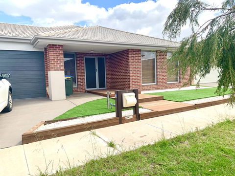 AHA Family Holiday House With Huge Backyard - Accommodation Tasmania 2