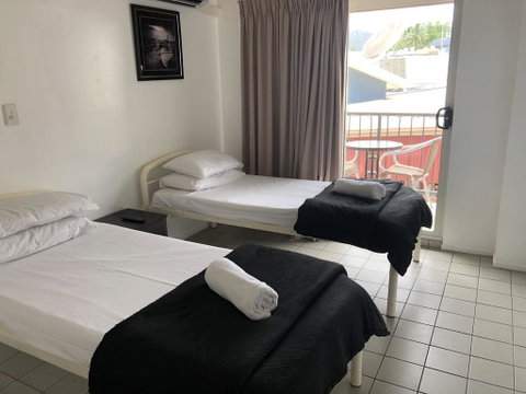 Airlie Waterfront Accommodation - Accommodation Tasmania 2