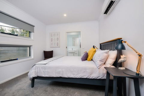 Albury Yalandra Apartment 1 - Accommodation Tasmania 3