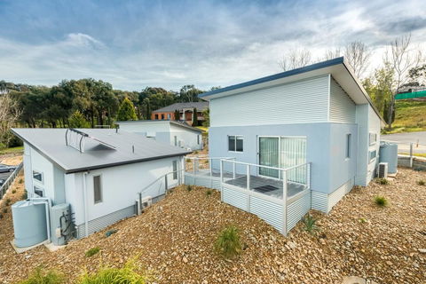 Albury Yalandra Apartment 3 - Accommodation Tasmania 1