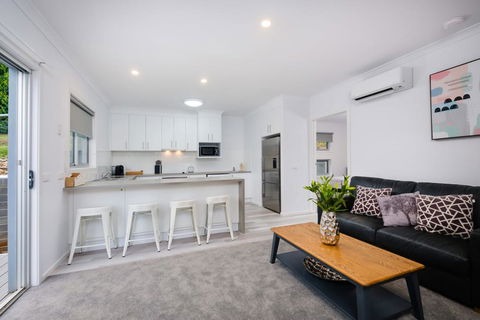 Albury Yalandra Apartment 3 - Accommodation Tasmania 2