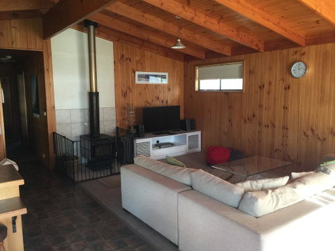 Alluvion Beach Cottage - Accommodation Tasmania 2