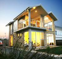 Aloha Beachfront Port Fairy - Accommodation Tasmania