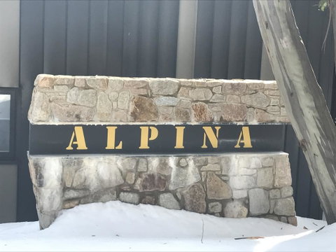 Alpina - Accommodation Tasmania 0