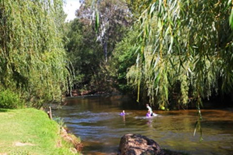 Alpine Park Riverside Cottages - Accommodation Tasmania 3
