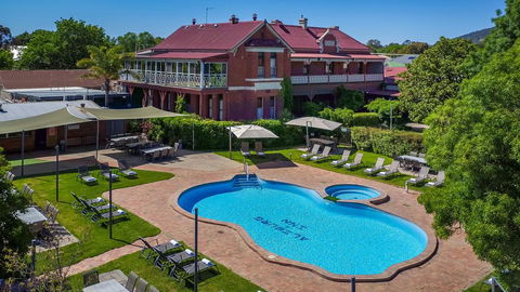 Alzburg Resort - Accommodation Tasmania 0