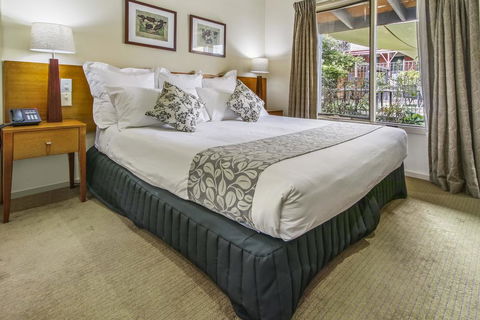 Alzburg Resort - Accommodation Tasmania 2