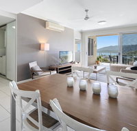 Amazing Ocean views Pool Award winning location Airlie Beach - Accommodation Tasmania