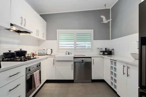 Amber Cottage, Luxury Seaside Retreat With Outdoor Spa! - Accommodation Tasmania 2